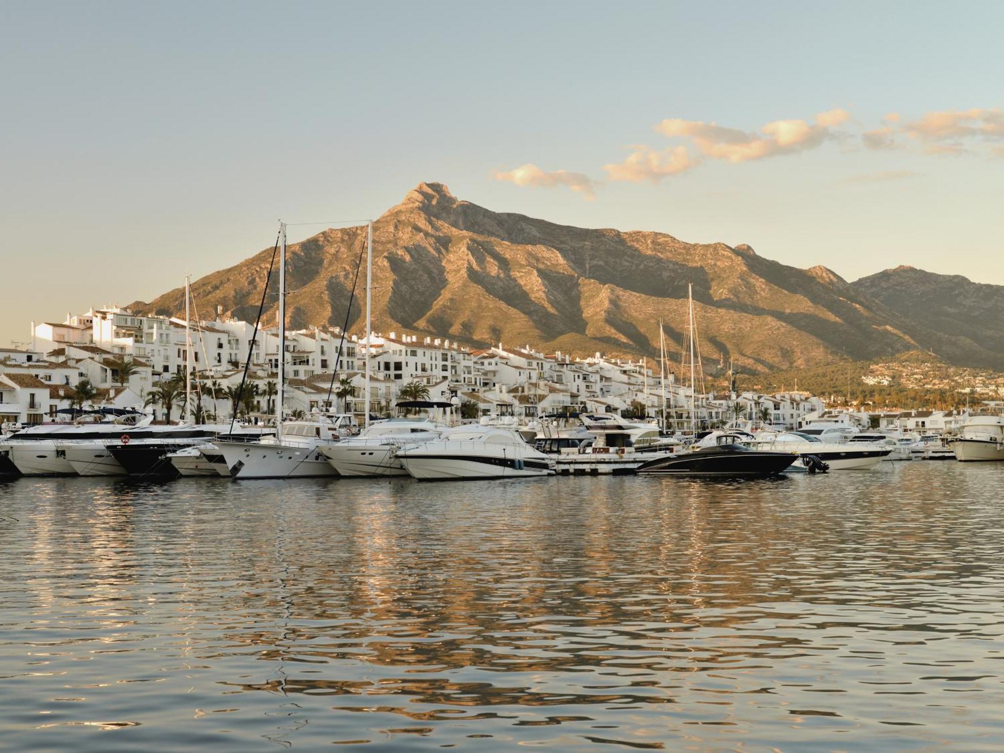 Vacation Marbella I Brand New Terrazas De Banus Apt, 24-7 Security, A Minute From The Marina, The Sea And Luxury Shopping 外观 照片